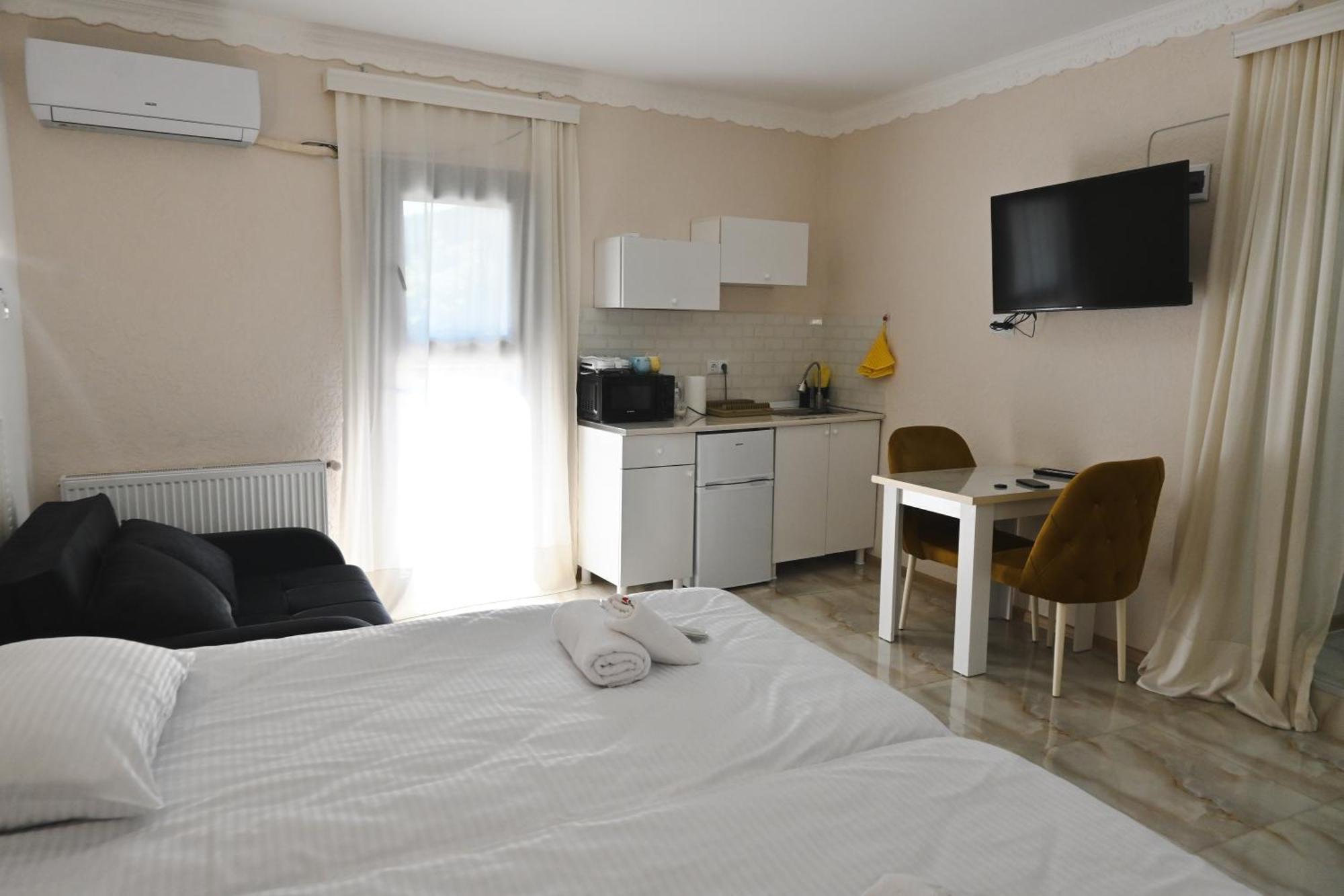 Jerusalem Hotel Kutaisi Bagian luar foto