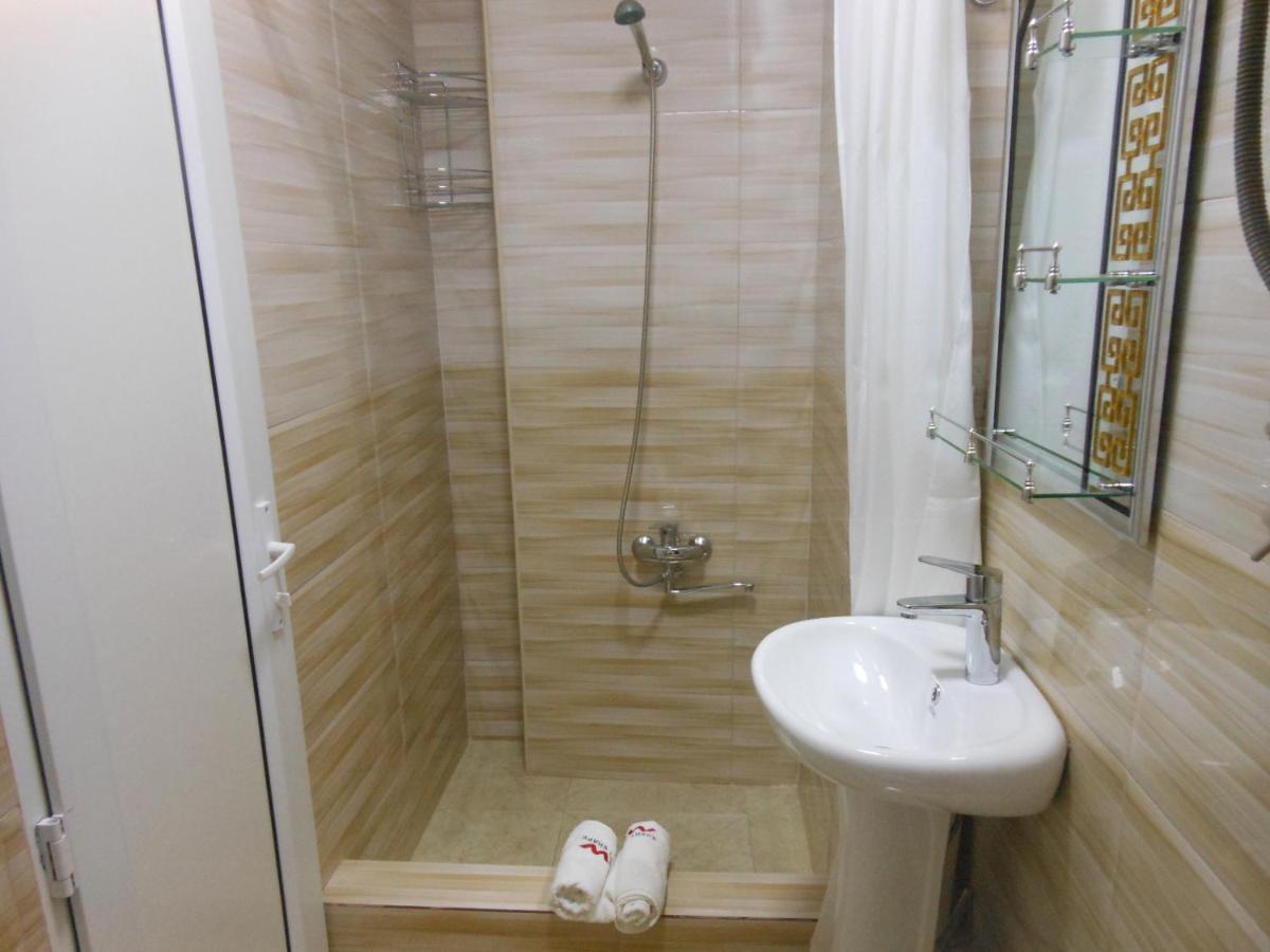 Jerusalem Hotel Kutaisi Bagian luar foto